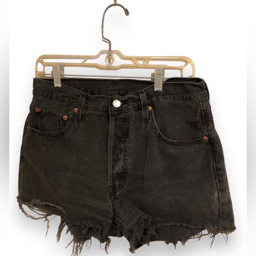 Levi’s Denim Dark Black Distressed Jean Shorts High Waisted 29 EUC